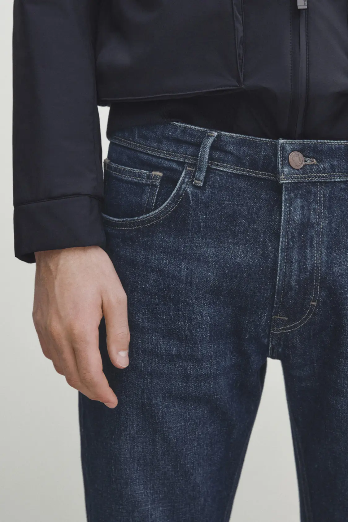 Slim-fit enzymatic jeans